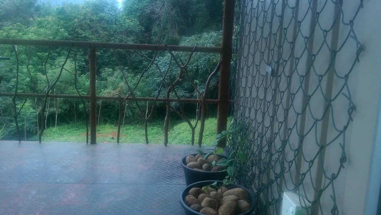 Naturee Riverstone River Cottage 康提 山林小屋